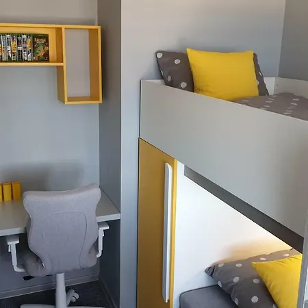 Elegance Yellow ريفال