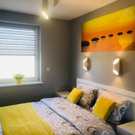 Apartament Elegance Yellow *