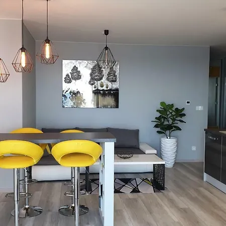 Elegance Yellow شقة