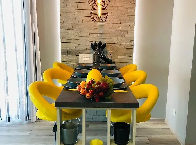 Διαμέρισμα Elegance Yellow Rewal